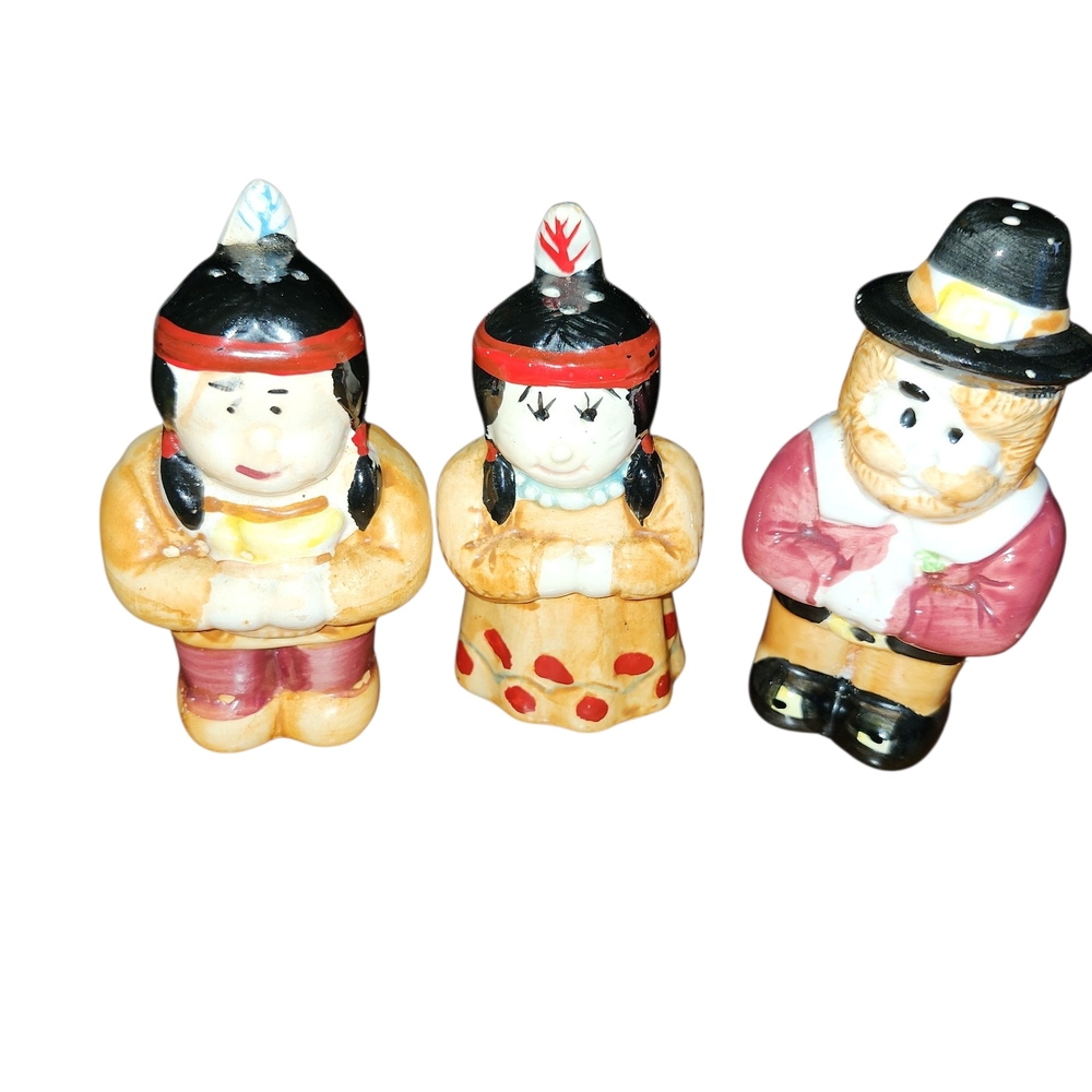 Festive Ceramic S&P shakers Thansgiving Trio with Red and Brown Used Vintage